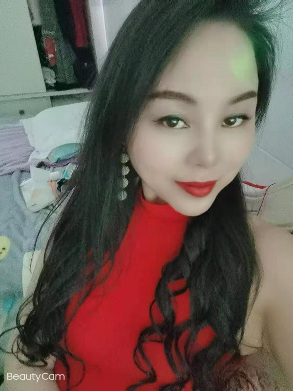 一个可以玩SM的熟女